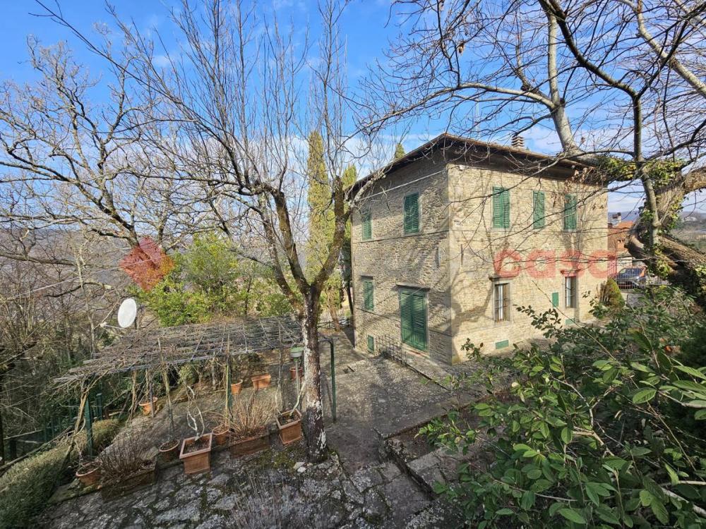 villa in vendita a Chitignano