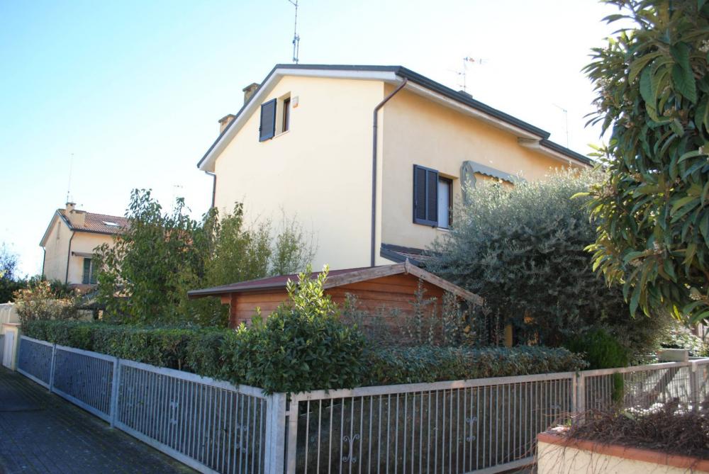 Villaschiera plurilocale in vendita a Ferrara - Villaschiera plurilocale in vendita a Ferrara