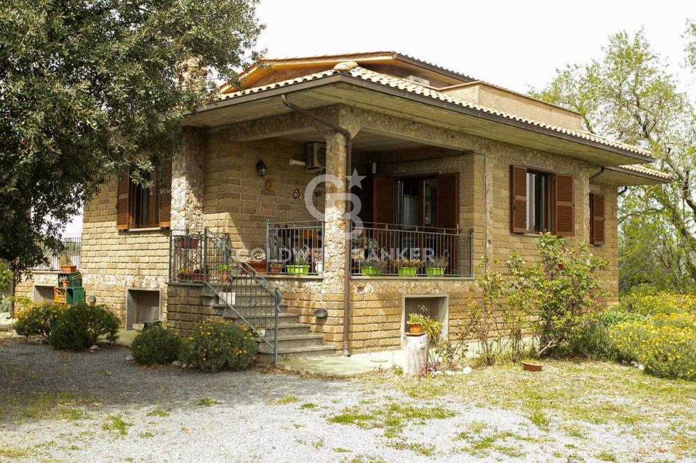 villa indipendente in vendita a Blera