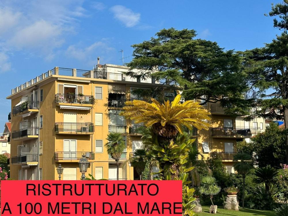 Appartamento trilocale in vendita a San Bartolomeo al Mare - Appartamento trilocale in vendita a San Bartolomeo al Mare