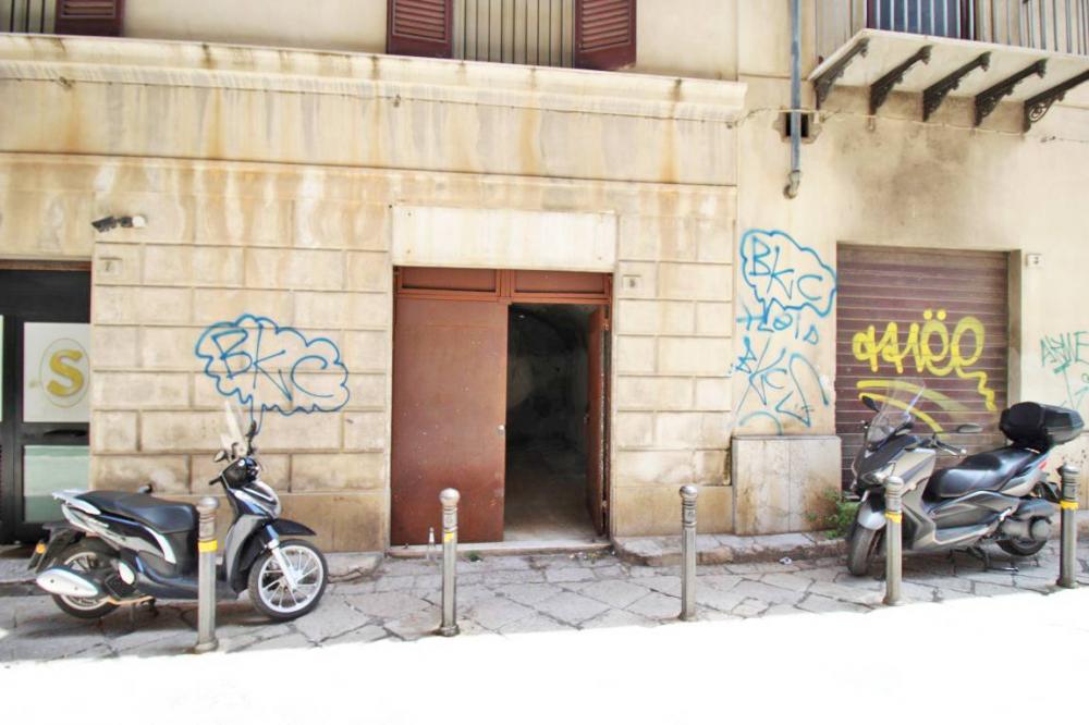 Spazio commerciale in affitto a Palermo - Spazio commerciale in affitto a Palermo