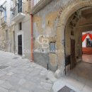 Spazio commerciale in vendita a Lecce