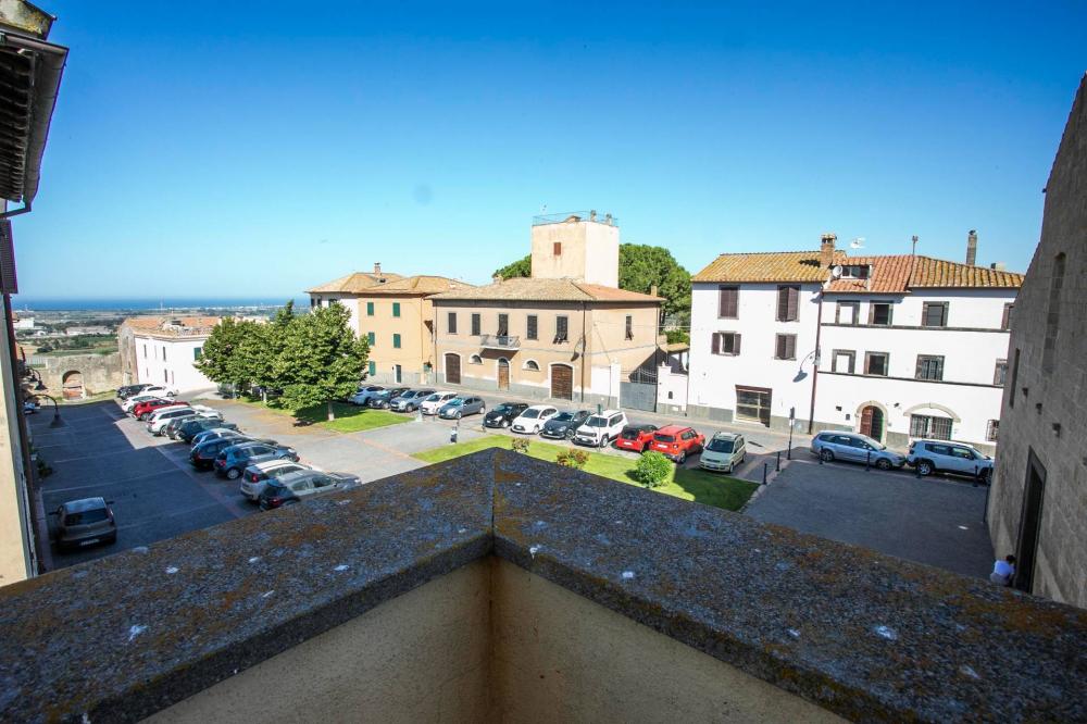 Appartamento plurilocale in vendita a Tarquinia - Appartamento plurilocale in vendita a Tarquinia