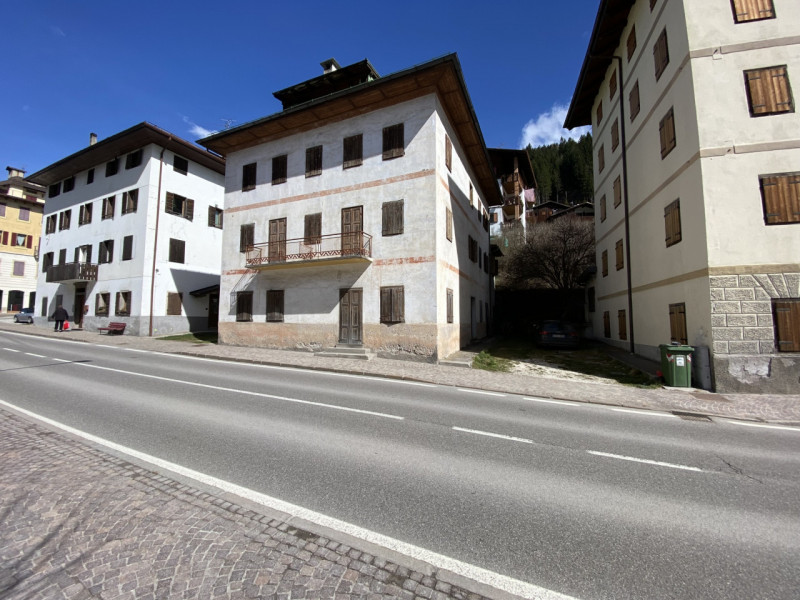 Stabile intero in vendita a auronzo-di-cadore - Stabile intero in vendita a auronzo-di-cadore