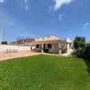 Villa indipendente quadrilocale in vendita a Siracusa