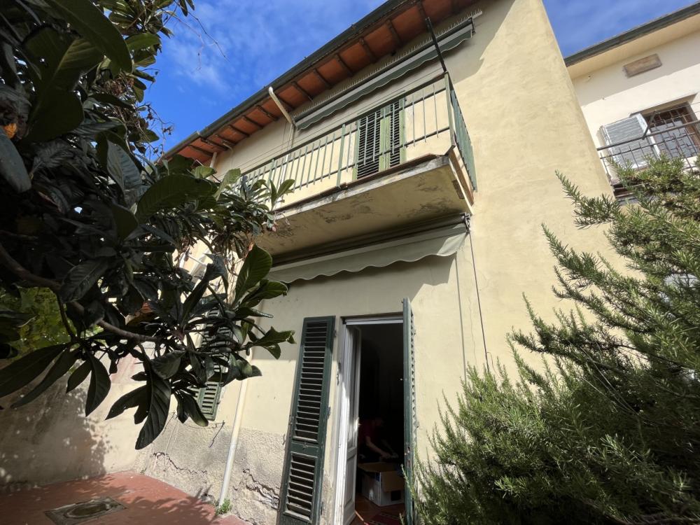 Villa plurilocale in vendita a poggio-a-caiano - Villa plurilocale in vendita a poggio-a-caiano