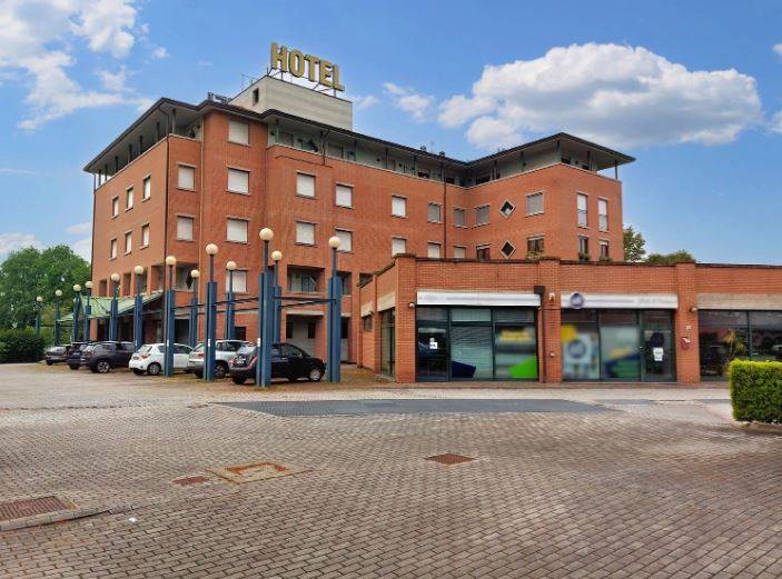 albergo in vendita a Parma