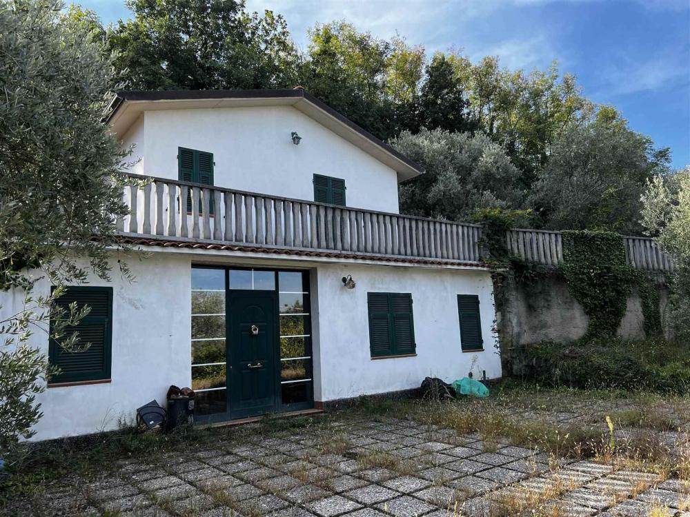 casa in vendita a Vezzano Ligure