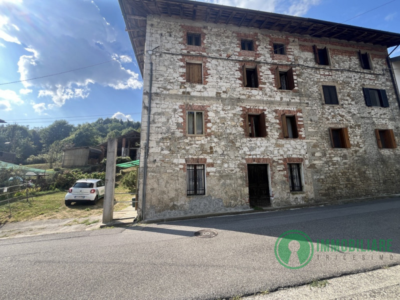 Casa quadrilocale in vendita a nimis - Casa quadrilocale in vendita a nimis