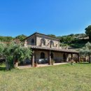 Villa indipendente plurilocale in vendita a Castellabate