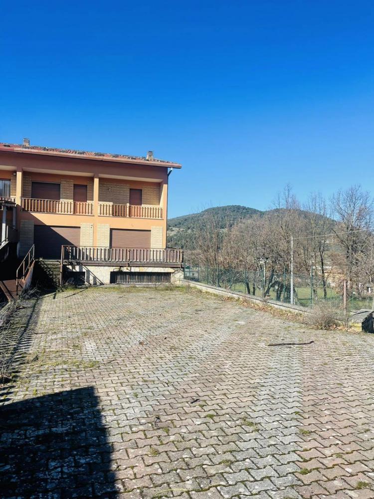 Agriturismo plurilocale in vendita a Alatri - Agriturismo plurilocale in vendita a Alatri