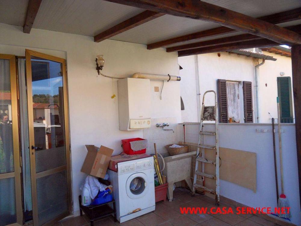 21d160202c81ff546f91e618516d54d6 - Appartamento bilocale in vendita a Montevarchi