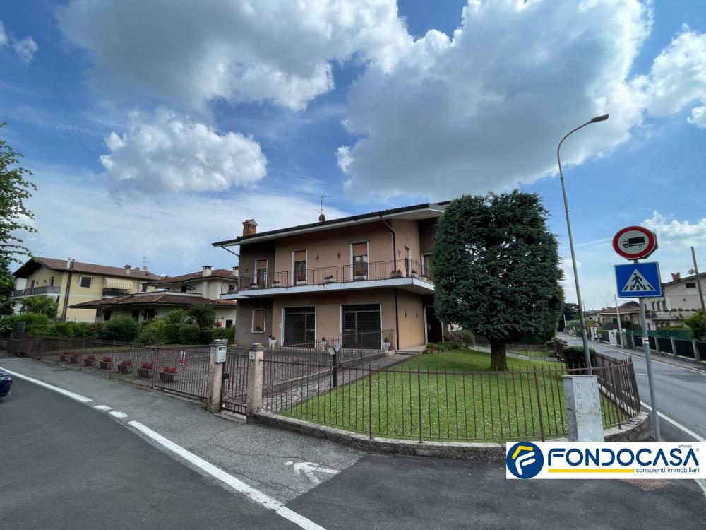 casa indipendente in vendita a Passirano in zona Monterotondo