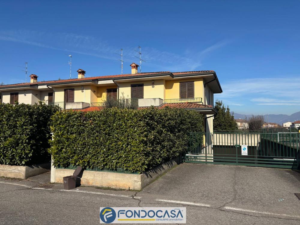 Villaschiera plurilocale in vendita a Palazzolo sull'Oglio - Villaschiera plurilocale in vendita a Palazzolo sull'Oglio