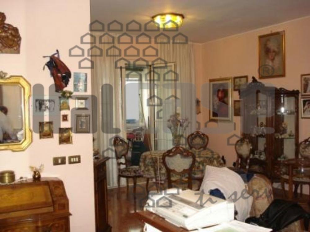 Vendita Appartamento 5 locali in Via Carlo Marx - Appartamento plurilocale in vendita a milano