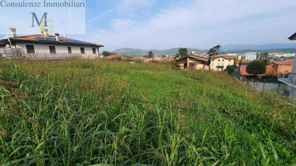 Terreno residenziale in vendita a Monteforte d'Alpone - Terreno residenziale in vendita a Monteforte d'Alpone