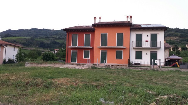 Terreno residenziale in vendita a San Giovanni Ilarione - Terreno residenziale in vendita a San Giovanni Ilarione