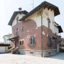 Villa indipendente plurilocale in vendita a Cesano Maderno