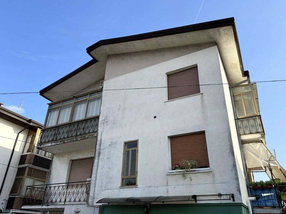 Appartamento plurilocale in vendita a Fiume Veneto - Appartamento plurilocale in vendita a Fiume Veneto