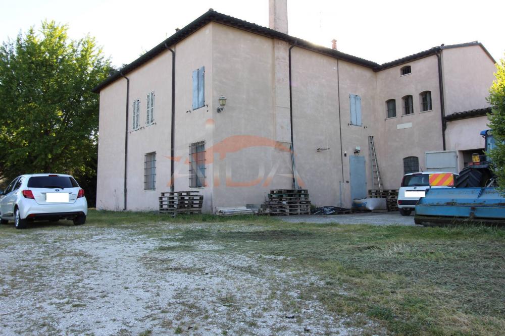 villa in vendita a Mezzano