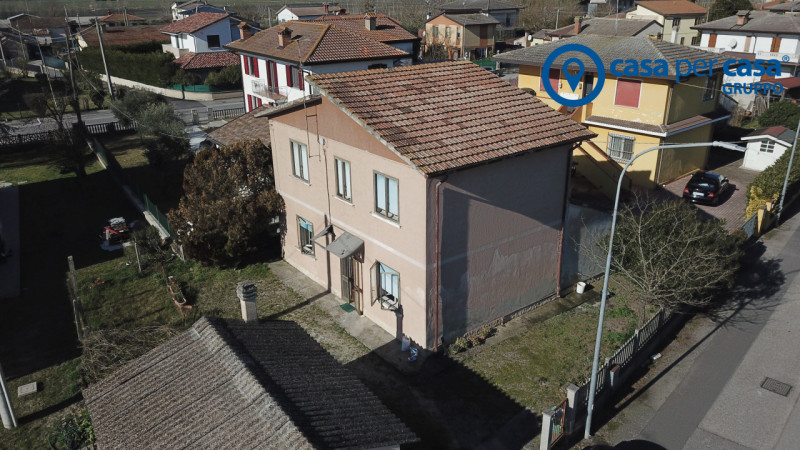 Casa quadrilocale in vendita a ariano-nel-polesine - Casa quadrilocale in vendita a ariano-nel-polesine