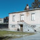 Casa plurilocale in vendita a Colli del Tronto