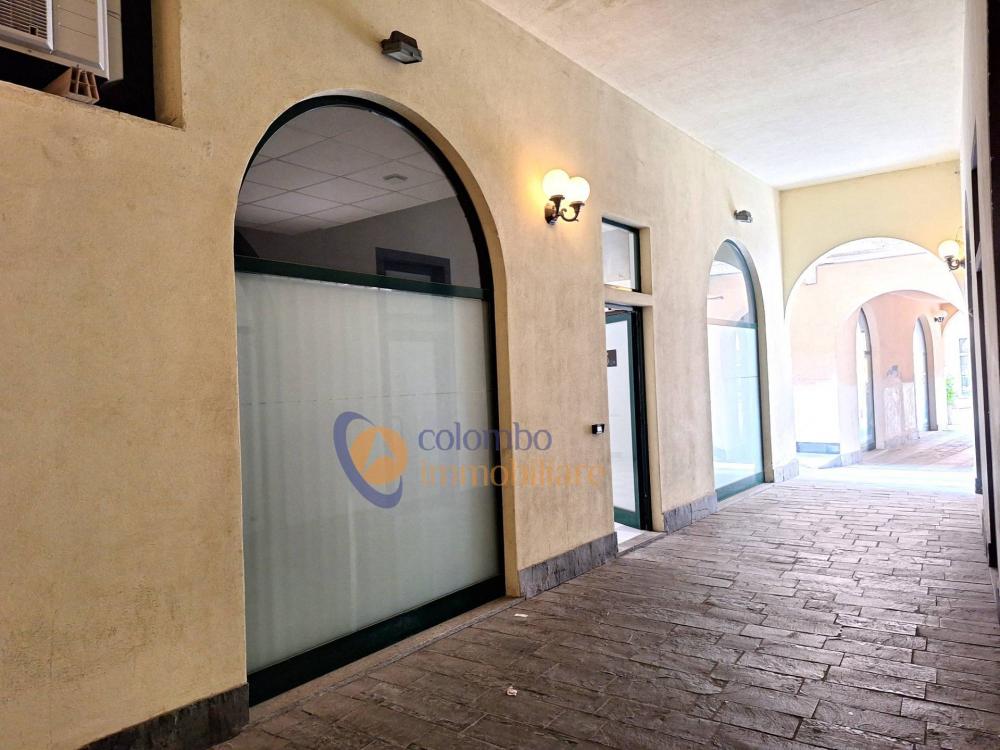 Ufficio in vendita a Busto Arsizio - Ufficio in vendita a Busto Arsizio