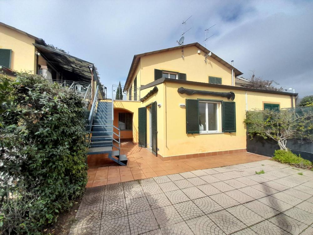Villa trilocale in vendita a Sanremo - Villa trilocale in vendita a Sanremo