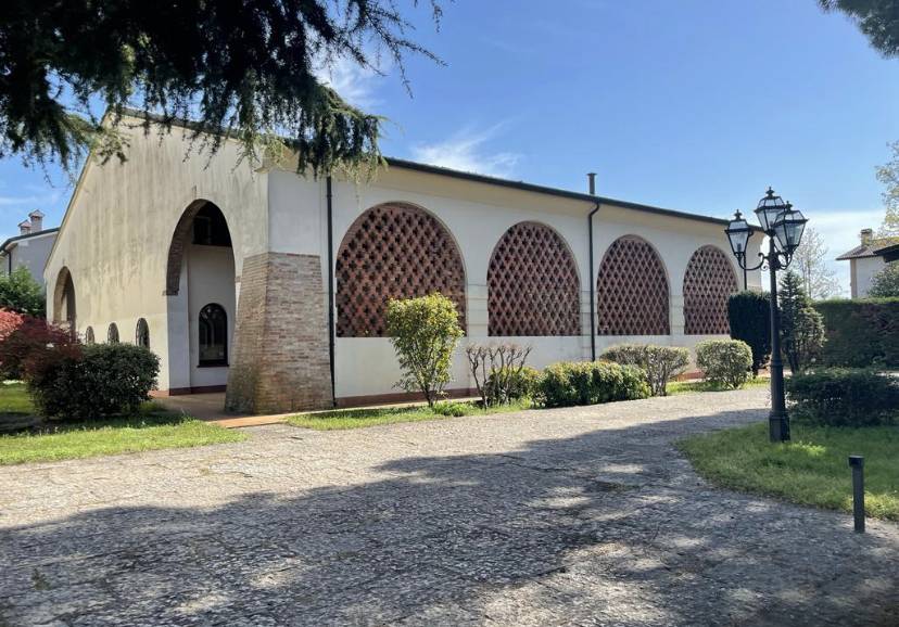 Casa plurilocale in vendita a Mantova - Casa plurilocale in vendita a Mantova