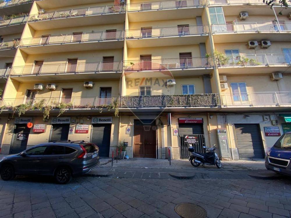 Appartamento quadrilocale in vendita a Catania - Appartamento quadrilocale in vendita a Catania