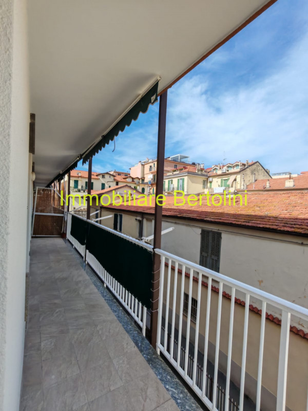 Appartamento trilocale in vendita a bordighera - Appartamento trilocale in vendita a bordighera