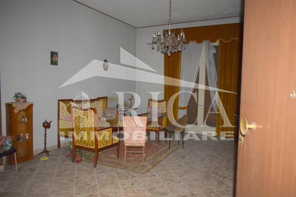 d781937c10305b3d76d5d58b61e43431 - Appartamento quadrilocale in vendita a Alcamo