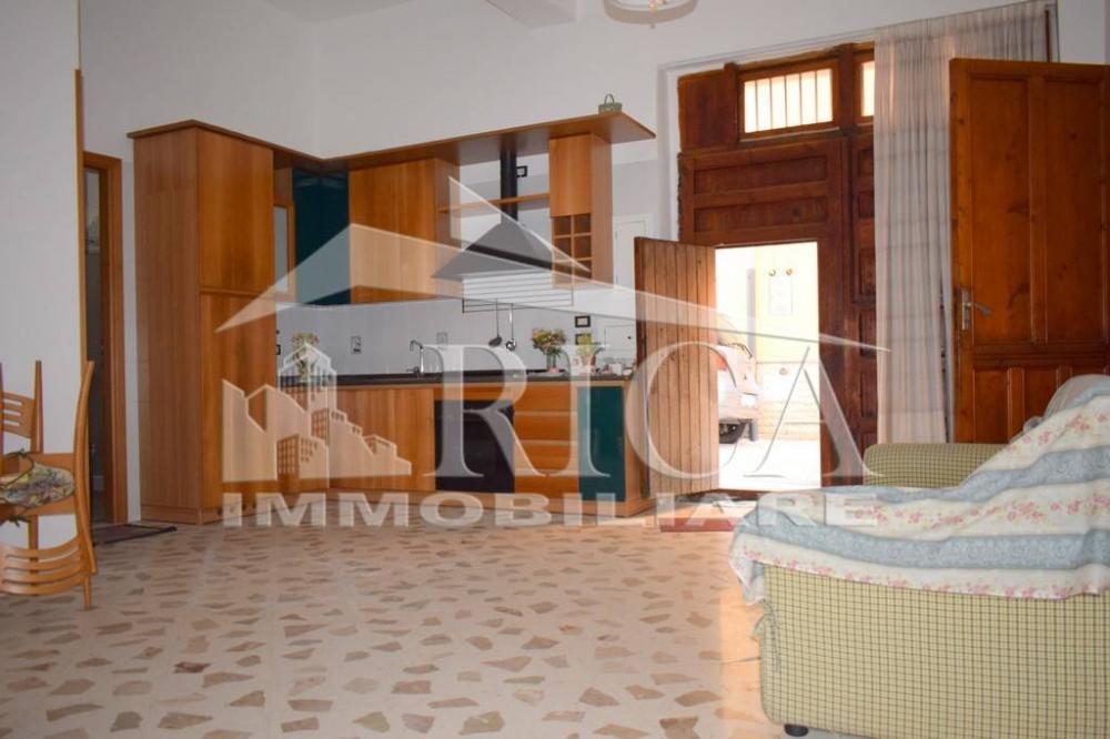 95811c880a5b694c9aa6318390be8a84 - Casa quadrilocale in vendita a Alcamo