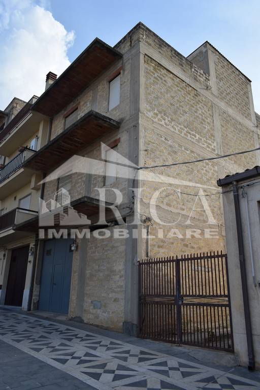 14f228ff7ab8feab952100f437c340b8 - Casa plurilocale in vendita a Alcamo