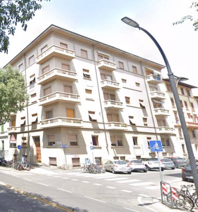 2671cef2c560c88a9143e10518d4fd90 - Appartamento plurilocale in vendita a Firenze