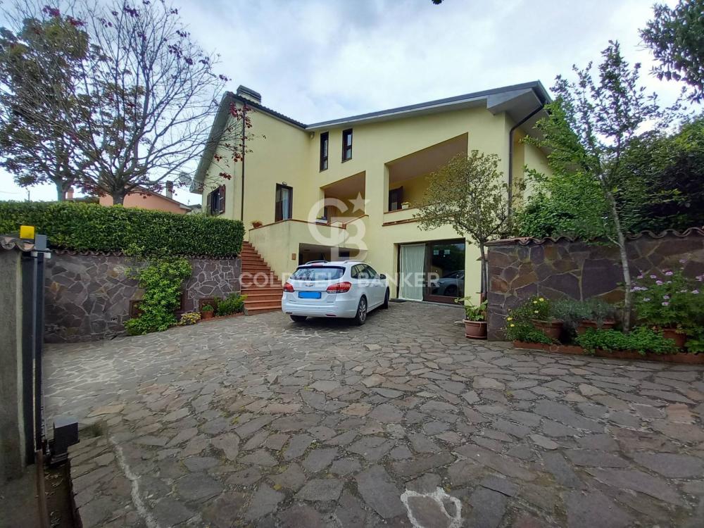 villa indipendente in vendita a Viterbo