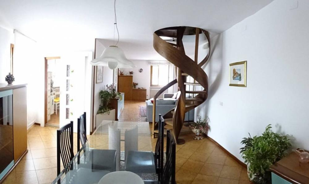 5436ec1f0967852111db094af3b529d9 - Appartamento trilocale in vendita a Villa d'Almè