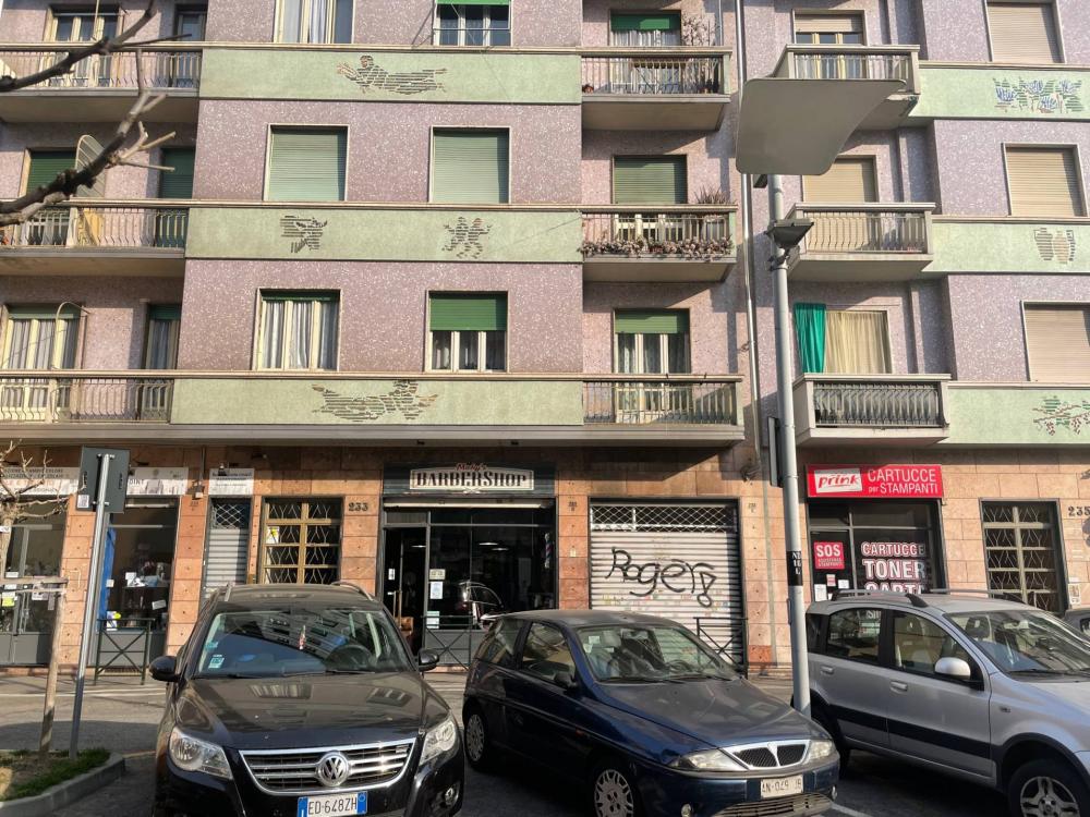 spazio commerciale in affitto a Torino