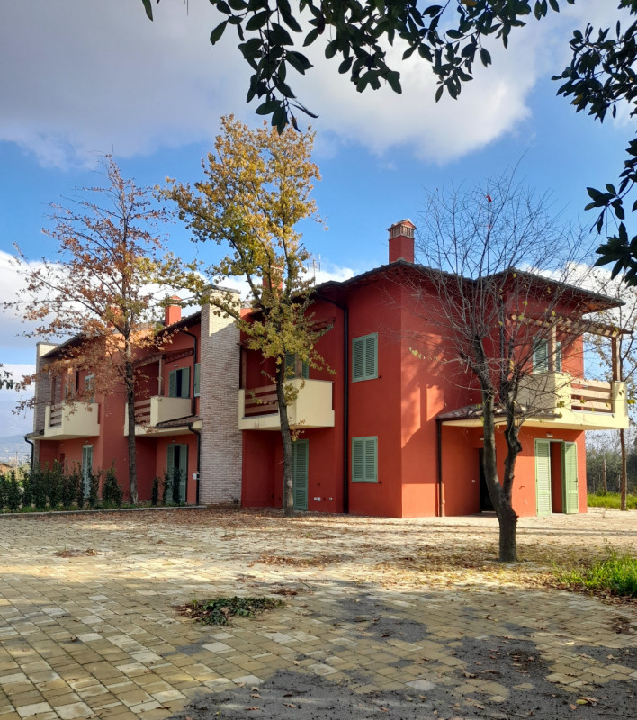 Villaschiera quadrilocale in vendita a campi-bisenzio - Villaschiera quadrilocale in vendita a campi-bisenzio