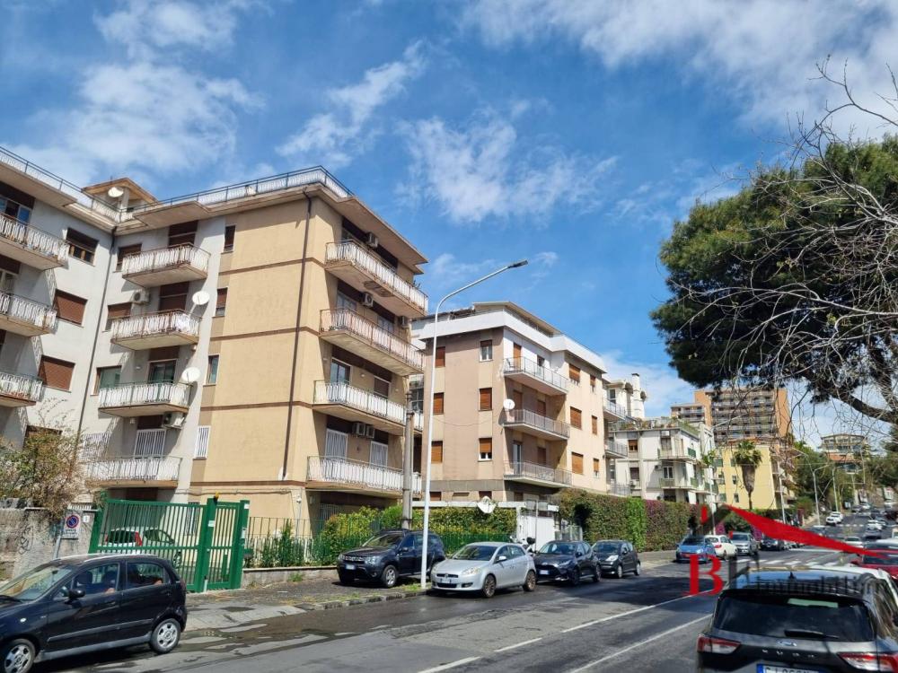 Appartamento plurilocale in vendita a Catania - Appartamento plurilocale in vendita a Catania