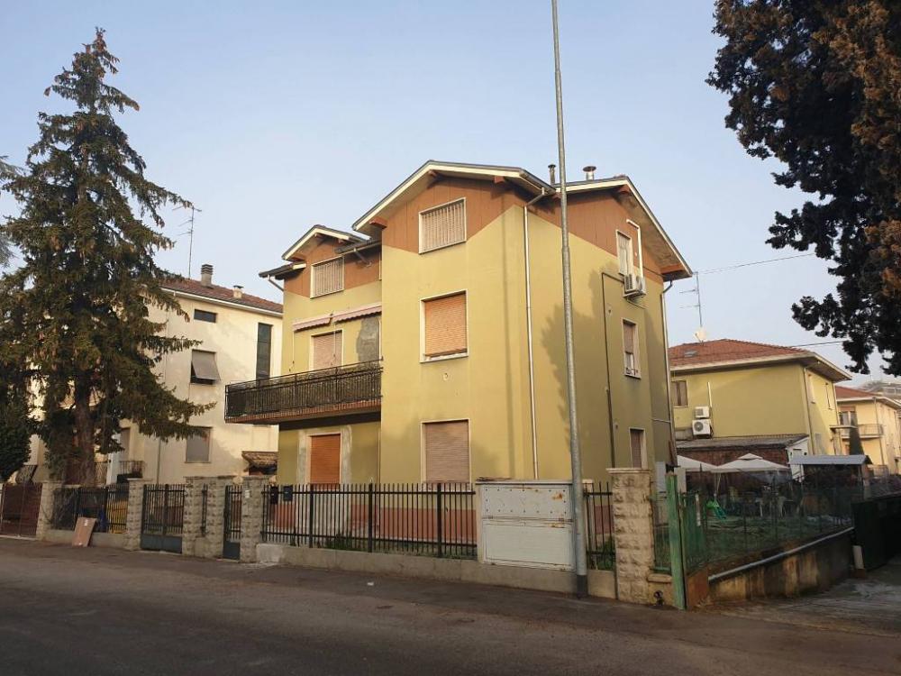 57cafd80d0ad3d66470b6227c630ce1d - Appartamento trilocale in vendita a Parma