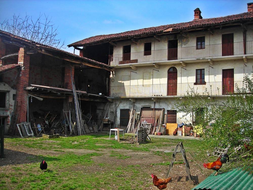 rustico / casale in vendita a Borgo Ticino