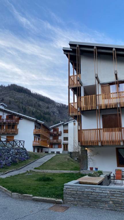 0bd5852d81557f1b092c53fd547f4632 - Attico bilocale in affitto a Bardonecchia