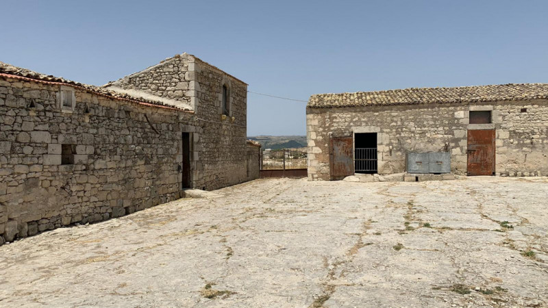 villa in vendita a Modica in zona Frigintini