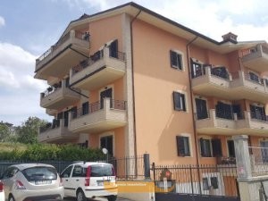 villa indipendente in vendita a Basciano