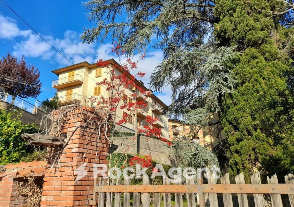 40929977c82668e67dde0248952f1d9f - Appartamento quadrilocale in vendita a Acquapendente