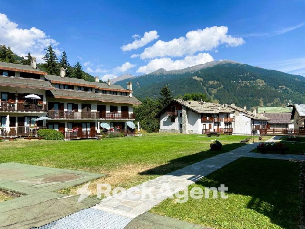 913b427607df1cb59e1eea32827a9d78 - Appartamento trilocale in vendita a Bardonecchia