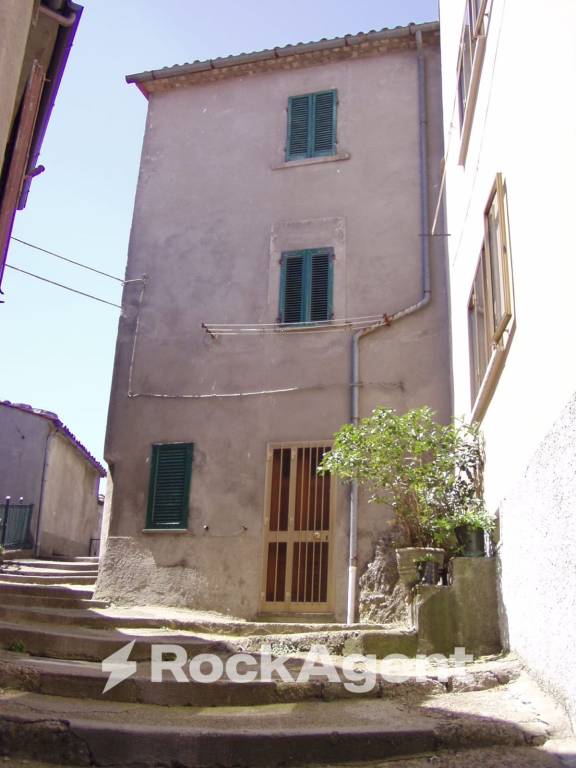 d6bef7935b0f487be249b28a2588841c - Appartamento bilocale in vendita a Castell'Azzara