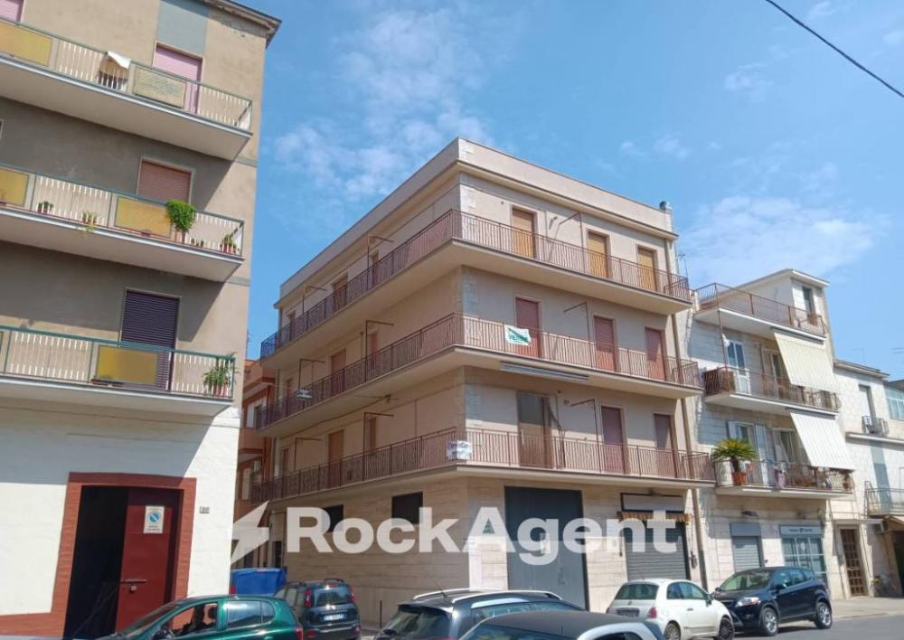 409a276b671fbb34149ac6d34690bf92 - Appartamento trilocale in vendita a Cerignola