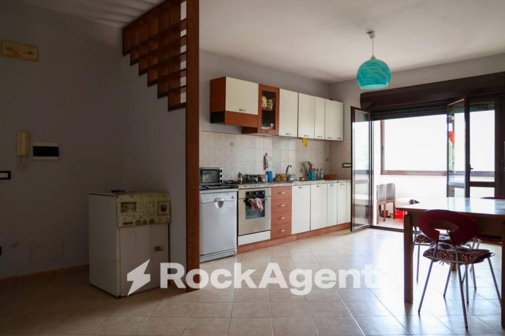 74e33407b9bb0a619db6a40356e628f8 - Appartamento quadrilocale in vendita a San Floro